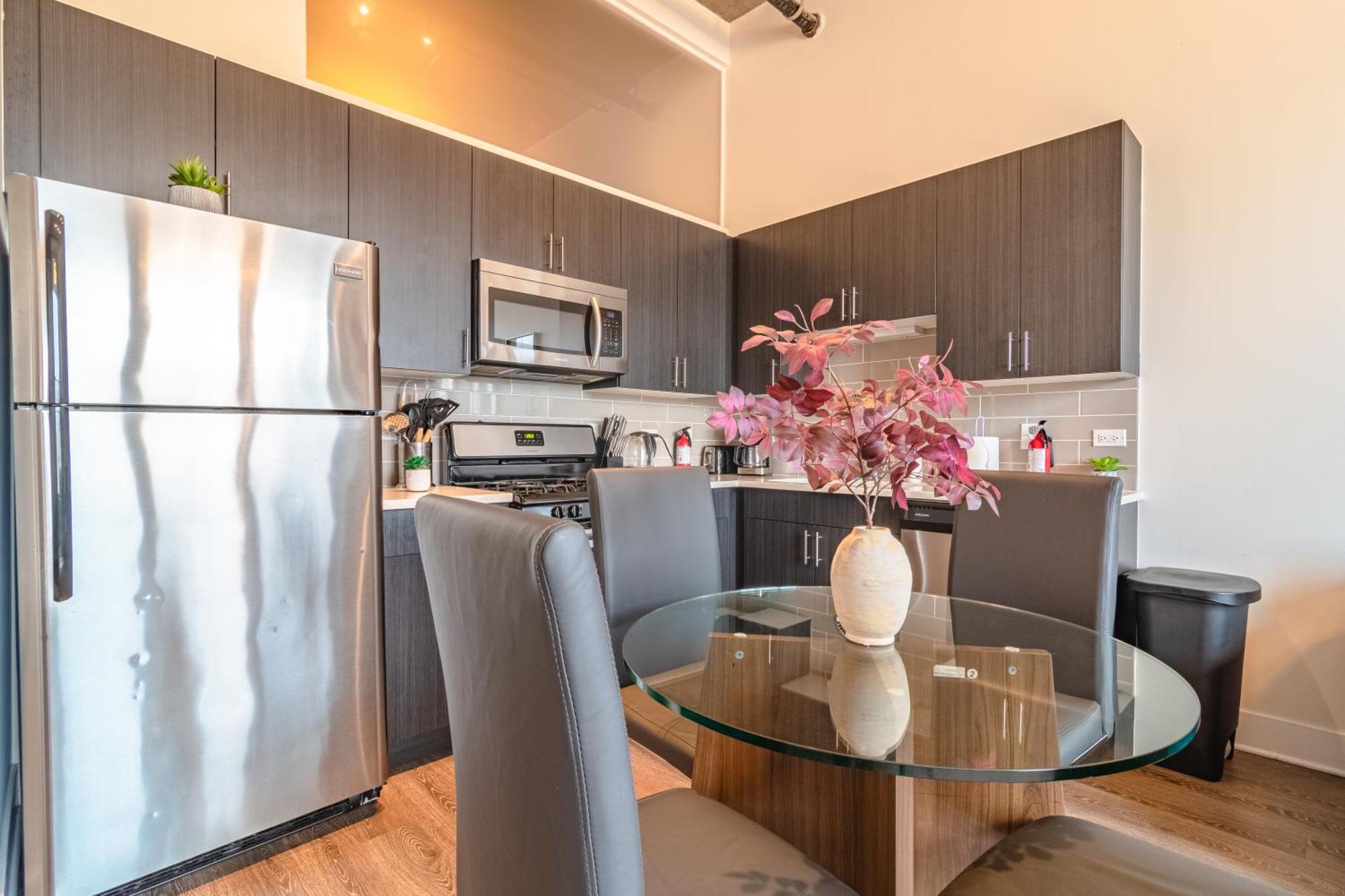 Modern 2Br Loft With Amazing City Skyline View And Optional Parking For 8 Guests Near Mccormick Place And Soldier Field Чикаго Экстерьер фото